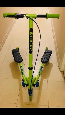 YVOLUTION SCOOTER FOR SALE SCARBOROUGH$30