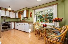 Beautiful Detached 3 Bedroom Home in Pleasant View - Toronto - Photo 5