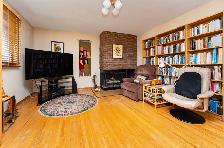 Beautiful Detached 3 Bedroom Home in Pleasant View - Toronto - Photo 7