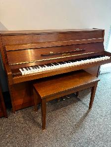 Yamaha Upright Piano M5A Satin Walnut