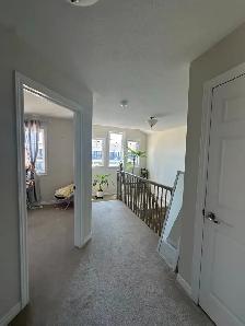 3 Bed 2.5 Bath Townhouse in Barrhaven, 2 Parking, Plaza   Sprt C - Photo 14