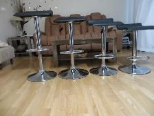 4 Black bar stools. A-1- condition for sale cash only $135.00 or - Photo 2
