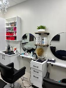 Private  Salon Suite for rent- 2 Stations - Photo 3