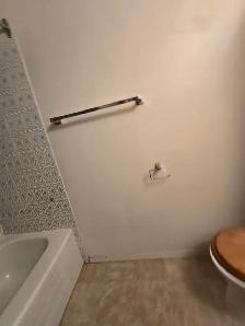 INGLEWOOD 2 BED LOWER SUITE - Photo 10