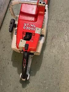 Stihl 030AV Chainsaw - Photo 2