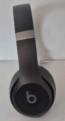 Beats Solo 4 On-Ear Headphones (32029103) - Photo 2