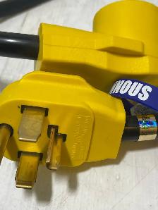 Shinnous Heavy Duty NEMA 14-30P to 14-30R Adapter Cord - Photo 5