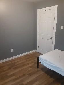 ROOM FOR RENT FANSHAWE COLLEGE AVAILABLE SEPTEMBER 1, 2026. - Photo 5