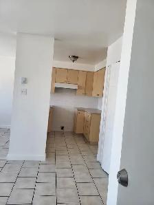 Logement 4 1/2 a louer (Auteuil Laval) Disponible maintenant - Photo 7