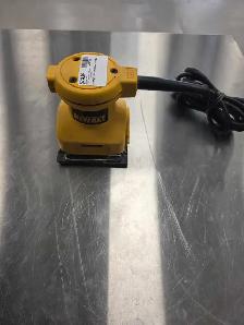 dewalt palm sander - Photo 2