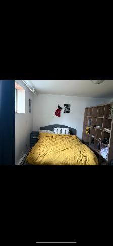 LIBRE, 1 1/2 À LIMOILOU, 755$/MOIS, CHAUF/ÉCLARÉ, WIFI SEMI-MEUB - Photo 2