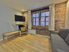 Loft entièrement meublé à louer Vieux-Québec août 2026