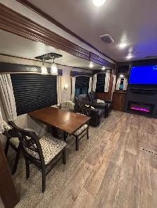 2018 Jayco Eagle 338 RETS - perfect couples lake unit! - Photo 6