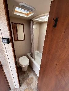 2015 Jayco JayFlight BAJA 195 RB- great couples off road unit! - Photo 8