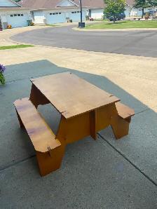 Kids picnic table