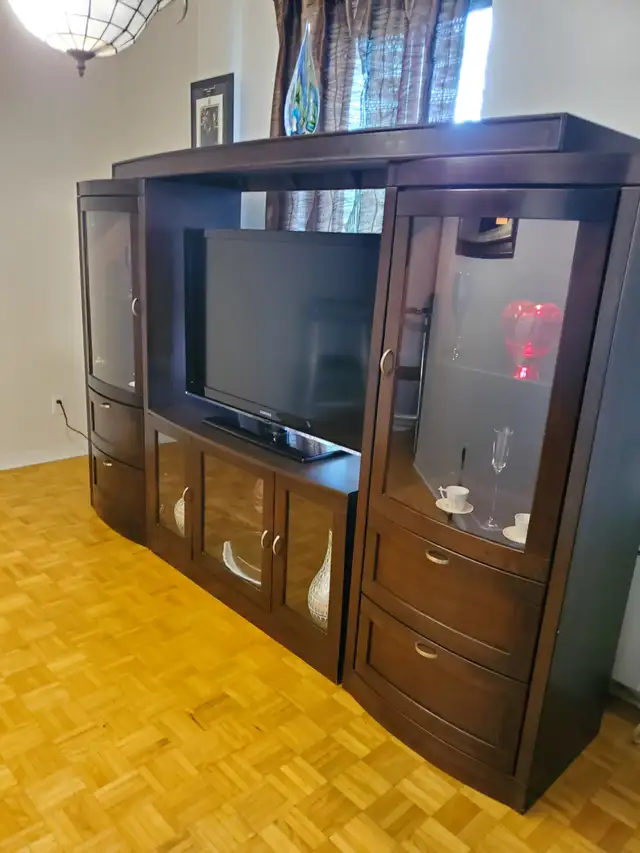 3-piece Sitting Room TV Set and Showcase Bar