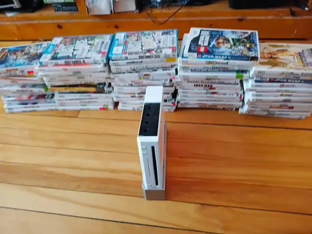 Nintendo Wii Console & 65  Nintendo Wii Video Games