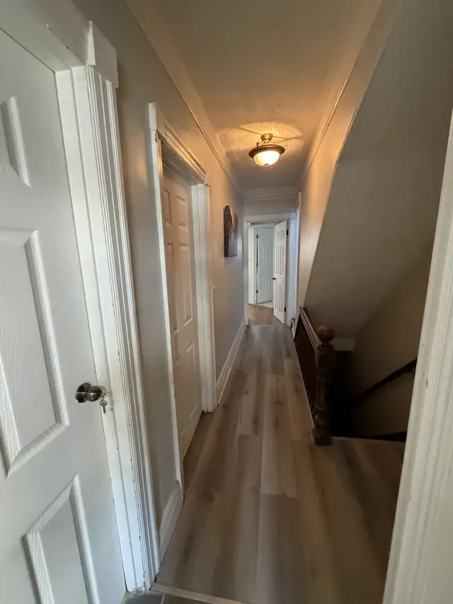 Three Rooms for Renting In Downtown of Hamilton