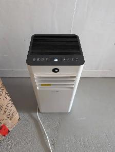 Brand New Portable 8,000BTU Air Conditioner and Heater - Photo 4