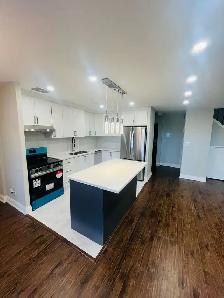 SHARED ROOM AVAILABLE IN MISSISSAUGA, UTILITIES ARE INCLUDED - Photo 4