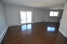 Renovated 1-bedroom with Balcony - Avail now or Aug - 114 George - Photo 8