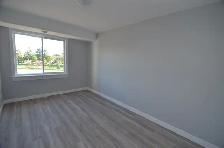 RENOED 2-BED w Balcony Avail August - 315 Glendale - Photo 5