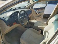 2011 Chevrolet Aveo 5spd - Photo 8
