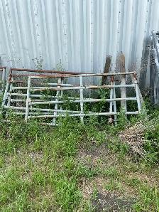 fence posts and gates - Photo 2