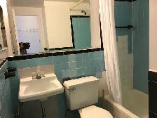 Downtown Near McGill All Included Furnitured Studio for Rent !! - Photo 4