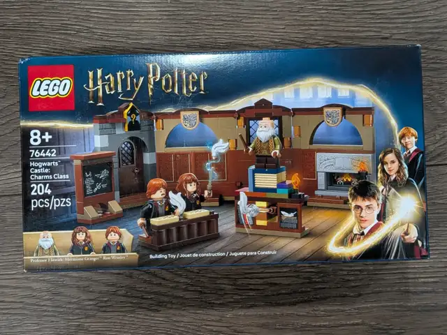 Lego Harry Potter 76442 Hogwarts Castle Charms Class 204PCS