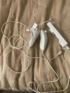 Wii console and Wii remote and Nintendo wire box - Photo 3