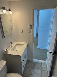 Longueuil superbe 4 1/2  entièrement rénové, libre en Ao - Photo 4