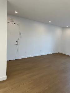 Longueuil superbe 4 1/2  entièrement rénové, libre en Ao - Photo 8