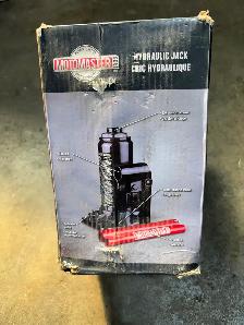 MOTORMASTER - 8 Ton Hydraulic Jack - Photo 3