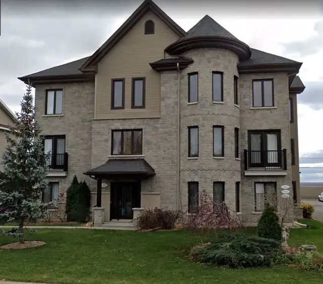 Grand 4½ à louer (2ième étage) – St - Hyacinthe