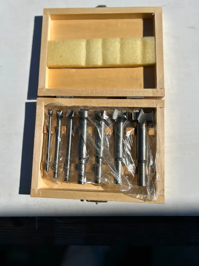 ONE NEW FORESTNER 7 PIECE DRILL SET /CASEAS PICTURED