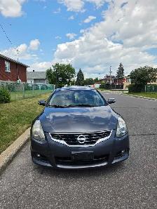 Nissan Altima 3.5SR - Photo 6