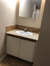 Large, Clean, 3 Bed Rm Town House, Great Area! - Photo 6
