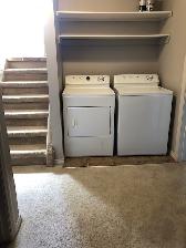 Large, Clean, 3 Bed Rm Town House, Great Area! - Photo 7