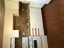 Large, Clean, 3 Bed Rm Town House, Great Area! - Photo 11