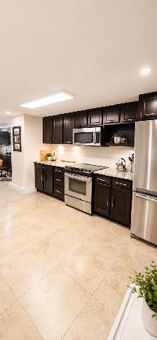 Logement meublé 2 chambres à Laval | Disponible immédiatement - Photo 4