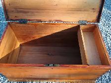 Old Wood Chest - Photo 2