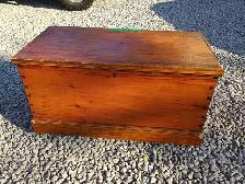 Old Wood Chest - Photo 5