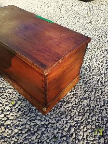 Old Wood Chest - Photo 8