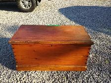 Old Wood Chest - Photo 9
