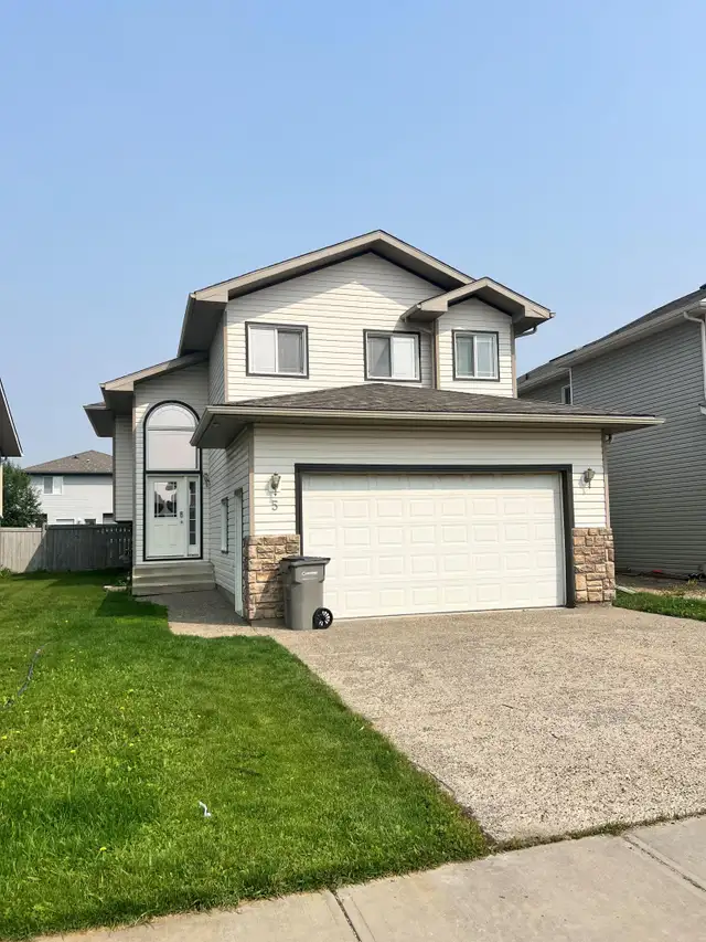 #7892- 5Bed/ 3Bath Home in Pinnacle. Avail Aug 1st. $3200