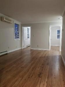 Spacious 2-Bedroom with Private Entrance and Balcony - Photo 3