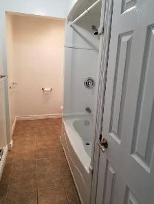 Spacious 2-Bedroom with Private Entrance and Balcony - Photo 7