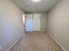 3 Tara Crescent, Thorold - 4 Bedroom Semi Detached House - Photo 14