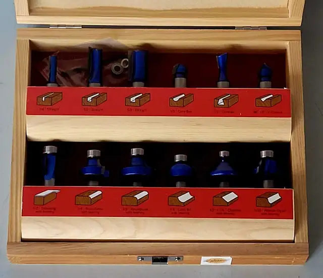 12PC 1/2' Craftex Blue Tornado Router Bit Set (33102391)